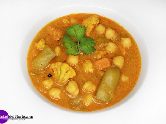 Curry de verduras y garbanzos